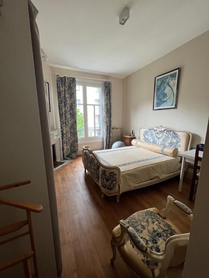 Hyper Centre ,Jolie Chambre Climatisee Avec Parking Securise Gratuit Clermont-Ferrand Esterno foto